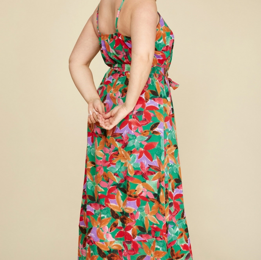NWT Green Floral Ruffle Maxi Dress Size (XL,1X,2X) - Picture 2 of 2